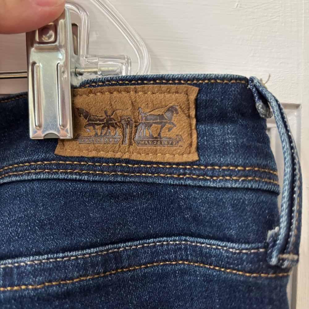 Levi's Women's 24W M 512 Perfectly Shaping Bootcut Jeans Stretch Dark Blue - Picture 4 of 9